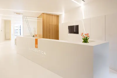 Luxdentica